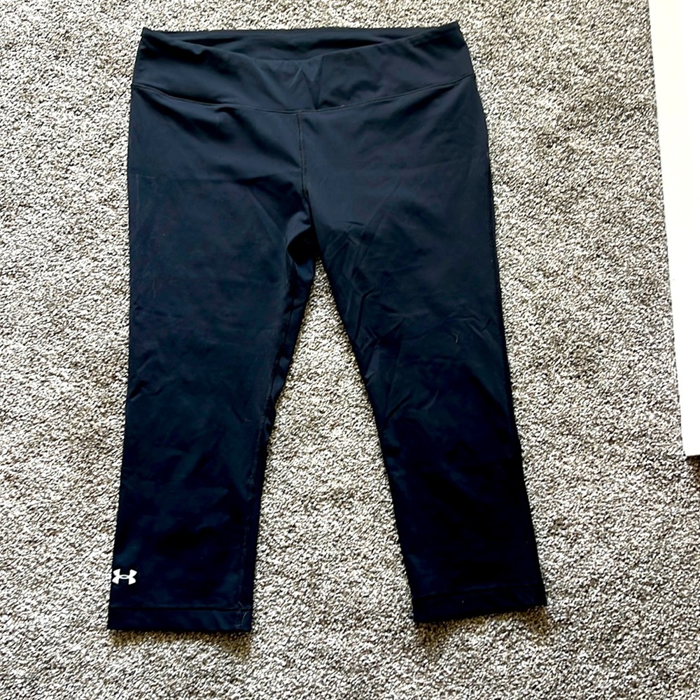 Under Armour capri leggings NWOT